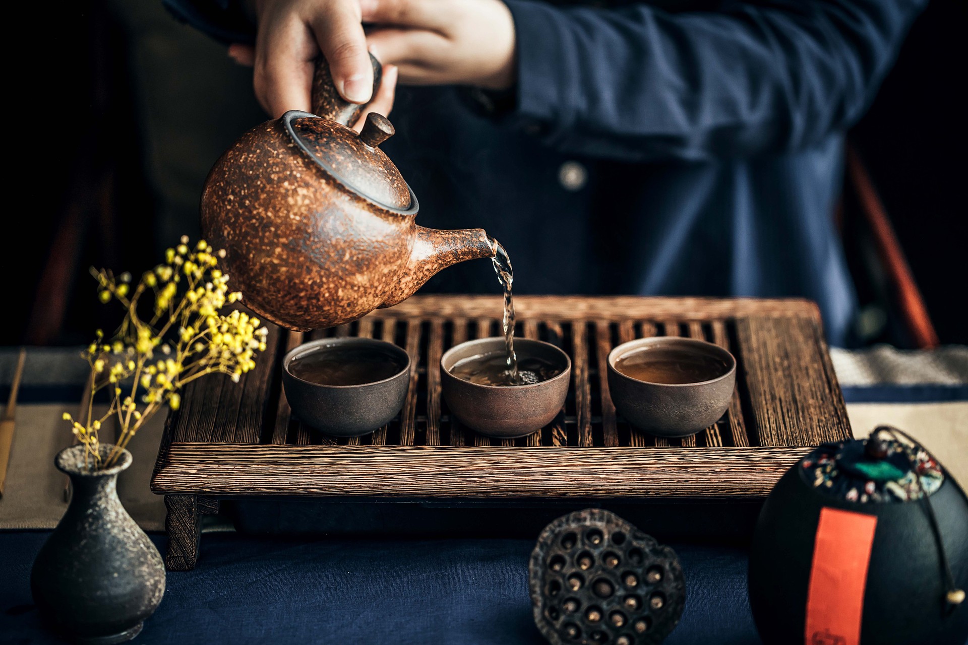 Make tea and enjoy it at home while relaxing. Beautiful pictures of tea
